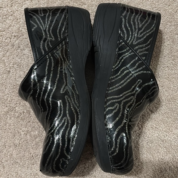 Dansko XP 2.0 Clogs for Women Glittery Waves Size 41 - Picture 2 of 8